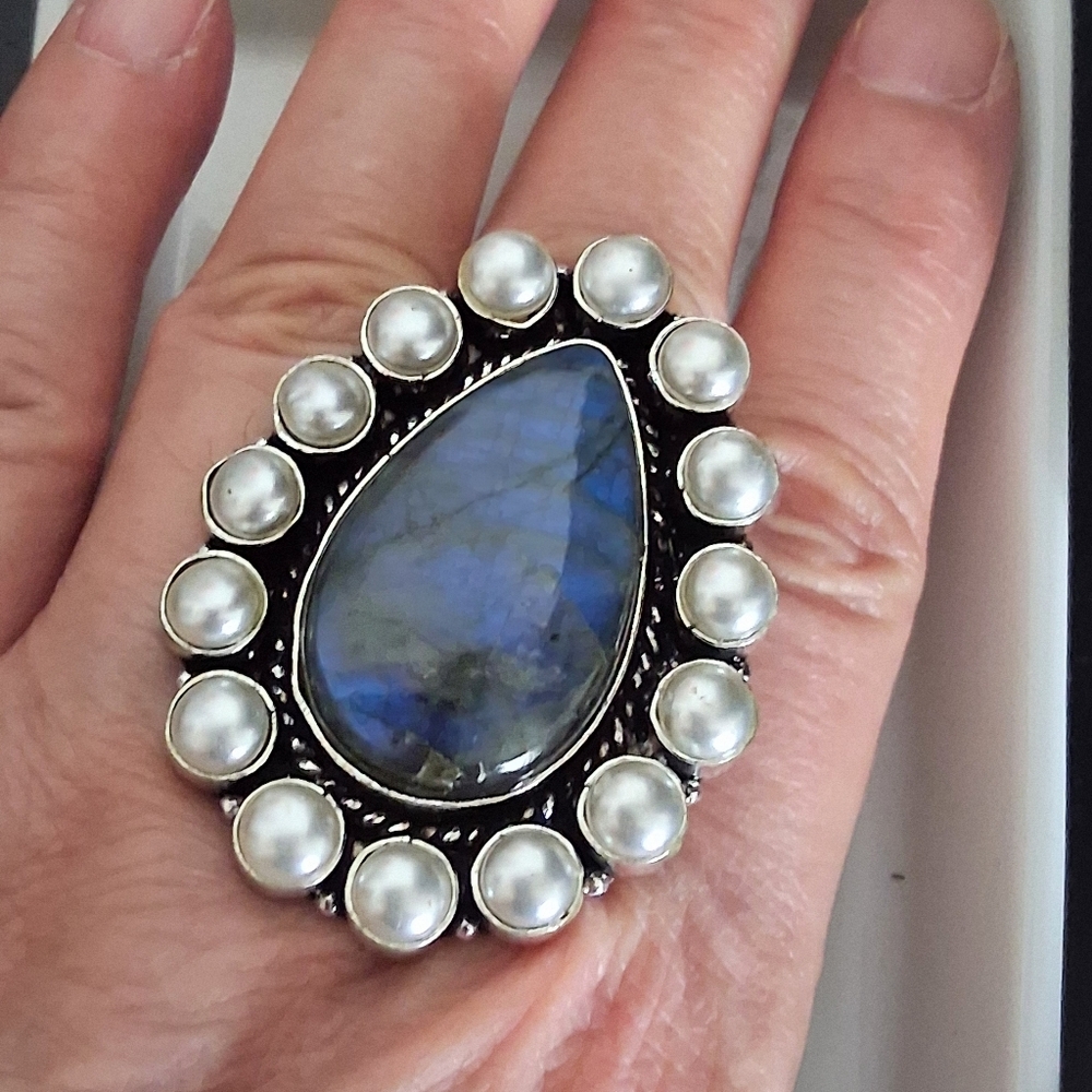 LABRADORITE AND PEARL TEARDROP STATEMENT RING SIZE 9 - Picture 2 of 5